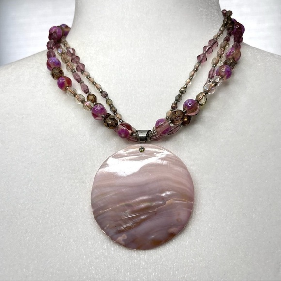 Pink Mother of Pearl Shell Pendant Multi-strand Necklace - Picture 3 of 12